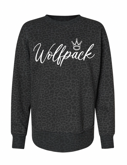 WOLFPACK SCRIPT WOMENS LAT Crewneck | WP